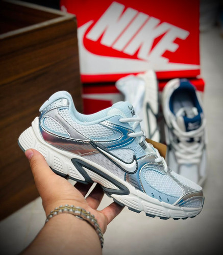 کتونی مسترکوالیتی نایک V5 RNR/ سایز 37 الی 45/ Nike V5 RNR/ضمانت کالا/فروش تک و عمده