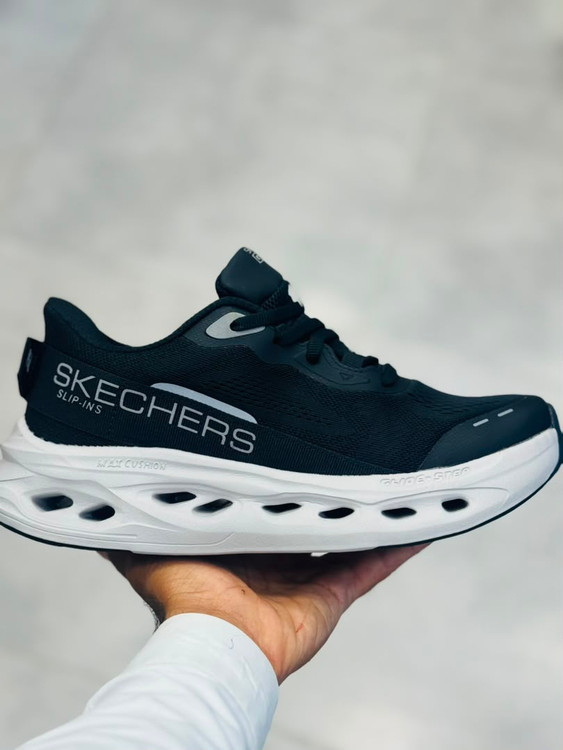 کتونی مسترکوالیتی اسکیچرز مکس کوشن/Skechers Max Cushioning/سایز 40 الی 45/ ساخت ویتنام/ ضمانت کالا