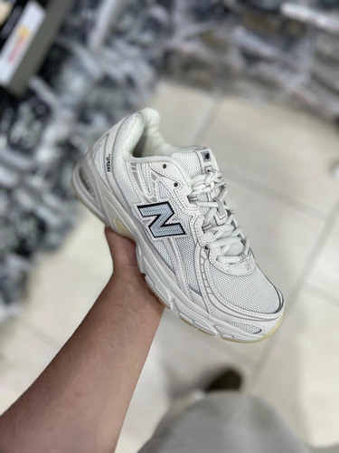 کتونی نیوبالانس 740 مسترکوالیتی/سایز ۳۶ الی ۴۵/ساخت ویتنام/New Balance 740/ضمانت کالا/فروش تک و عمده