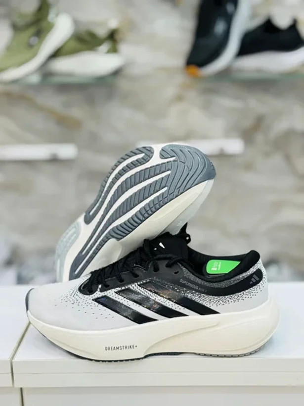 کتونی رانینگ آدیداس سوپرنوا رایز ۳/Adidas Supernova Rise 3/ساخت ویتنام/سایز ۴۰ الی ۴۵/ضمانت کالا/فروش تک و عمده