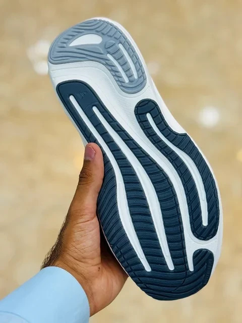 کتونی رانینگ آدیداس سوپرنوا رایز ۳/Adidas Supernova Rise 3/ساخت ویتنام/سایز ۴۰ الی ۴۵/ضمانت کالا/فروش تک و عمده
