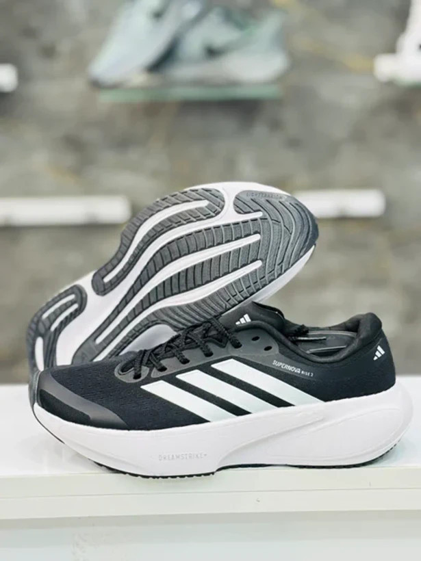 کتونی رانینگ آدیداس سوپرنوا رایز ۳/Adidas Supernova Rise 3/ساخت ویتنام/سایز ۴۰ الی ۴۵/ضمانت کالا/فروش تک و عمده