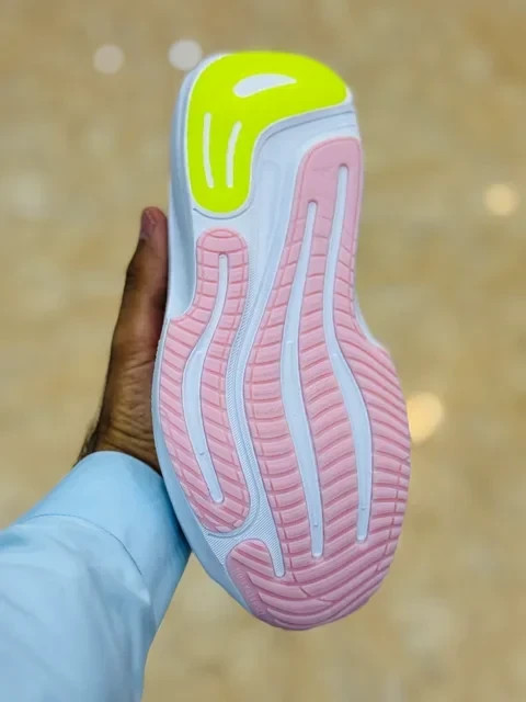 کتونی رانینگ آدیداس سوپرنوا رایز ۳/Adidas Supernova Rise 3/ساخت ویتنام/سایز 37 الی ۴۰/ضمانت کالا/فروش تک و عمده