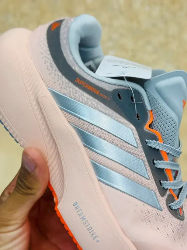کتونی رانینگ آدیداس سوپرنوا رایز ۳/Adidas Supernova Rise 3/ساخت ویتنام/سایز 37 الی ۴۰/ضمانت کالا/فروش تک و عمده