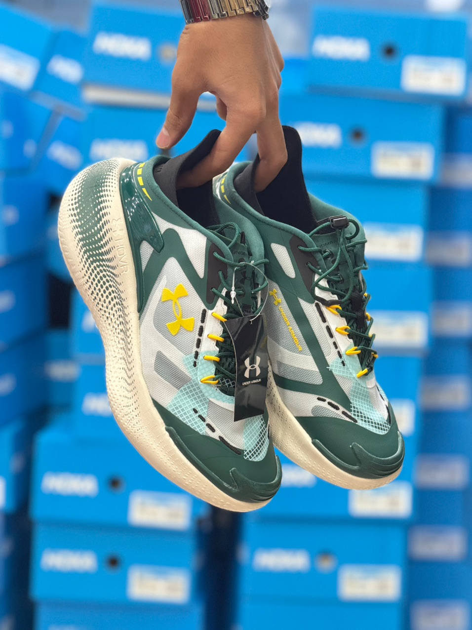 کتونی رانینگ و پیاده‌روی اندرآرمور اکو/سایز ۴۰ الی ۴۵/ساخت ویتنام/Under Armour Echo/ضمانت کالا/فروش تک و عمده