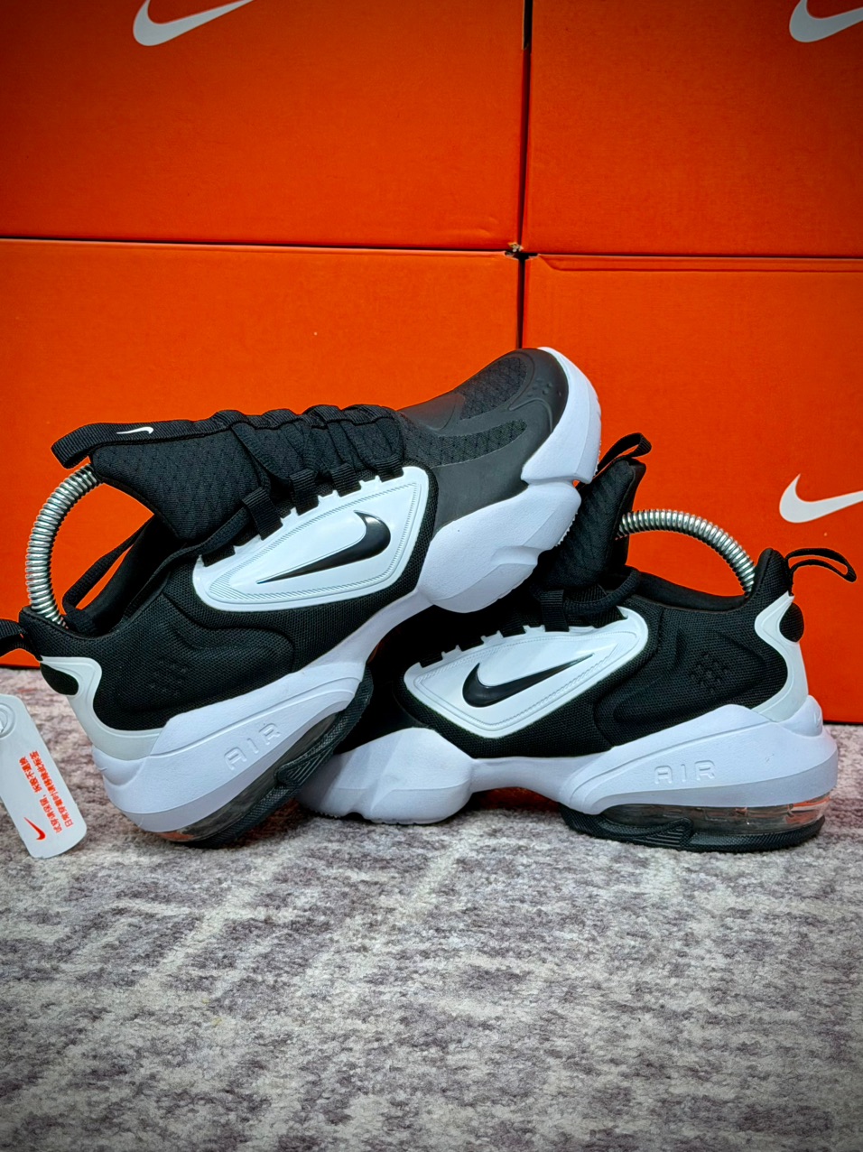 کتونی رانینگ و تمرینی نایک ایر مکس آلفا ساویج/سایز 38 الی 45/ساخت ویتنام/Nike Air Max Alpha Savage/ضمانت کالا/فروش تک و عمده
