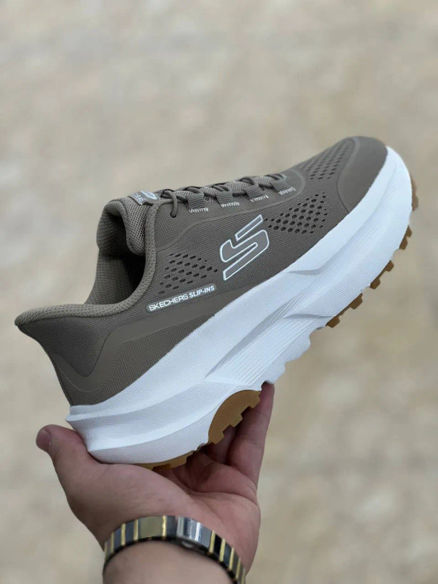 کتونی اسکیچرز اسلیپ/Skechers Slip Ins/سایز۴۰ الی ۴۵/ ساخت ویتنام/ضمانت کالا/فروش تک و عمده
