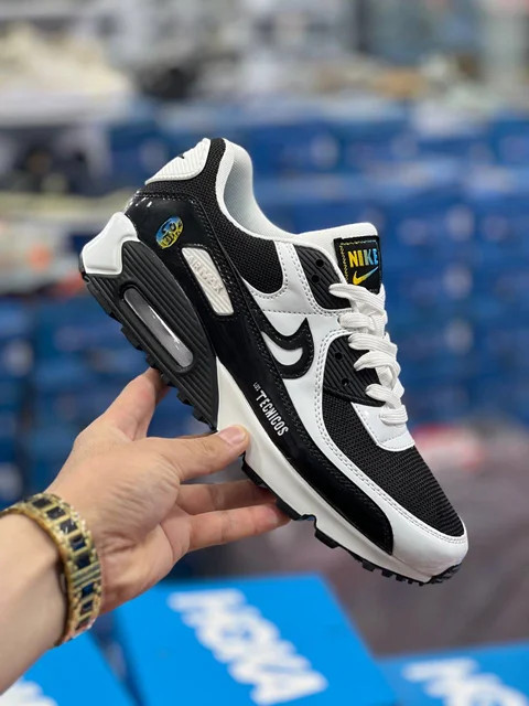 کتونی نایک ایرمکس/ساخت ویتنام/سایز ۳۸ الی ۴۵/ Nike air max/ضمانت کالا/فروش تک و عمده