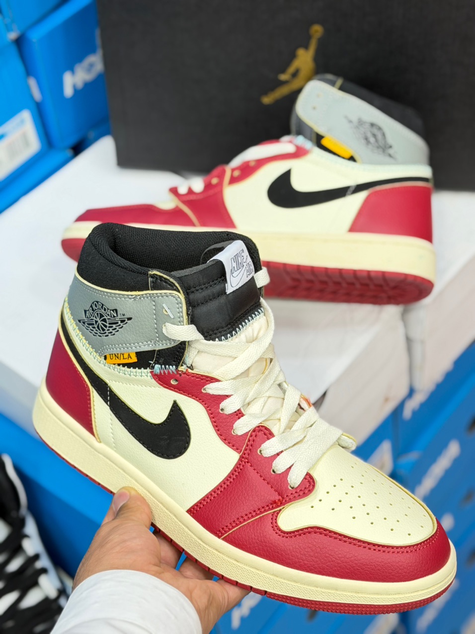 کتونی مردانه نایک ایر جردن وان/ساخت ویتنام/سایز 38 تا ۴۵/ضمانت کالا/فروش تک و عمده/ Nike Air Jordan 1 Vietnam