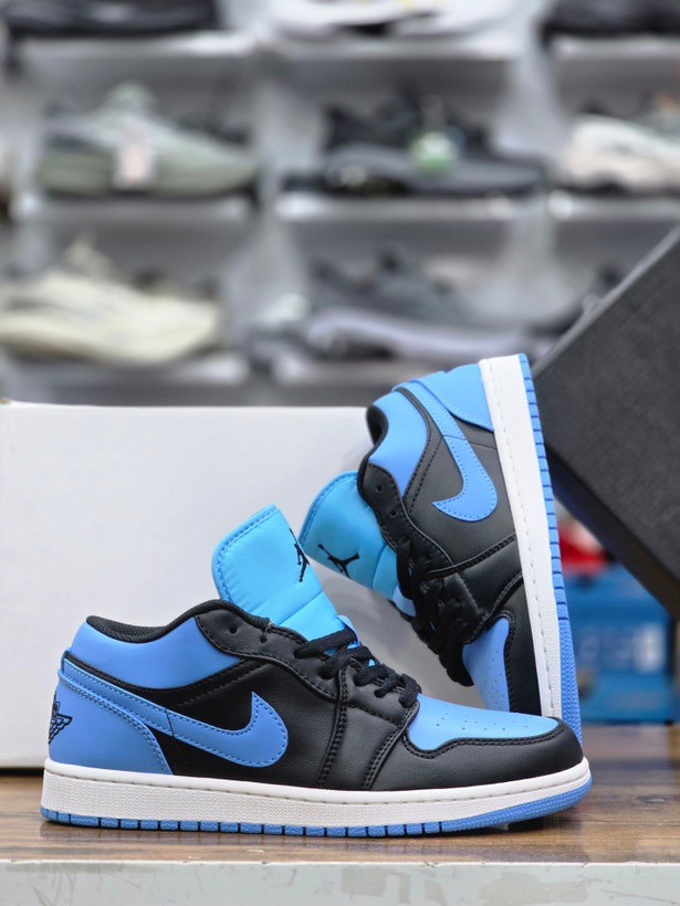 کتونی نایک ایر جردن 1 ساق کوتاه مسترکوالیتی/سایز ۴۰ الی ۴۵/ساخت ویتنام/Nike Air Jordan ۱/ضمانت کالا/فروش تک و عمده