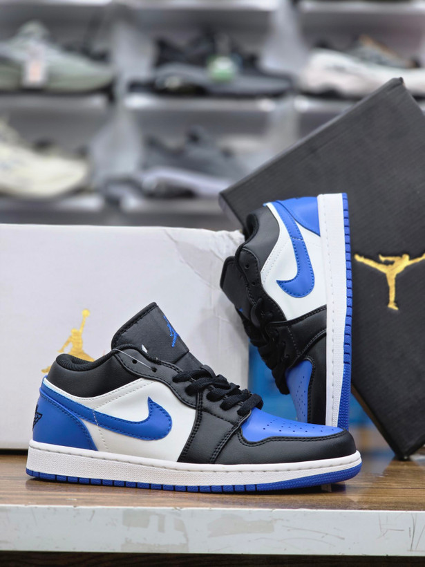کتونی نایک ایر جردن 1 ساق کوتاه مسترکوالیتی/سایز ۴۰ الی ۴۵/ساخت ویتنام/Nike Air Jordan ۱/ضمانت کالا/فروش تک و عمده