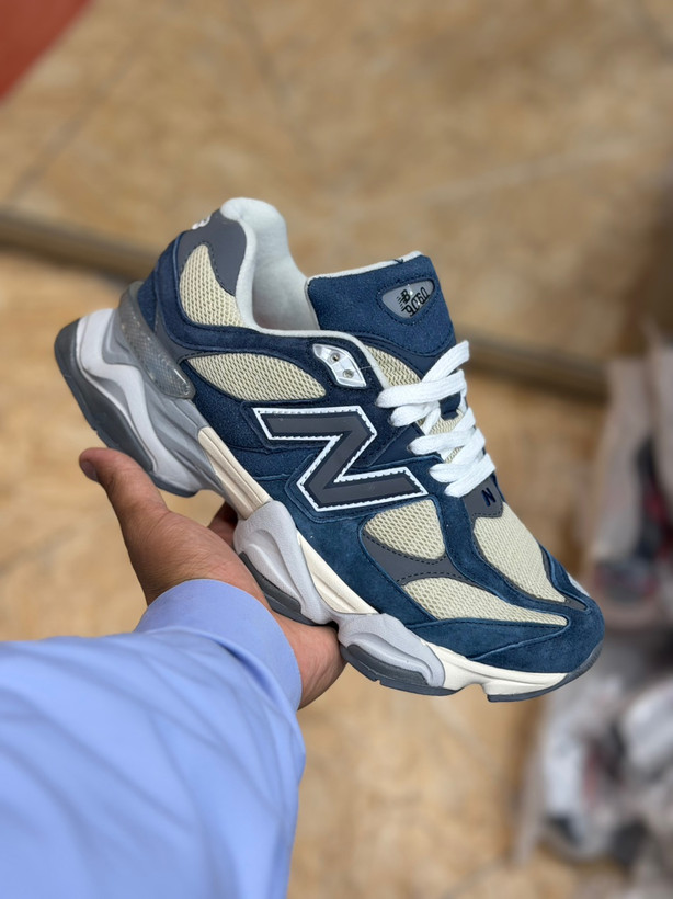 کتونی مسترکوالیتی نیوبالانس ۹۰۶۰/ساخت ویتنام/سایز 40 الی 45/ Newbalance 9060/ضمانت اصالت کالا/فروش به صورت تک و عمده