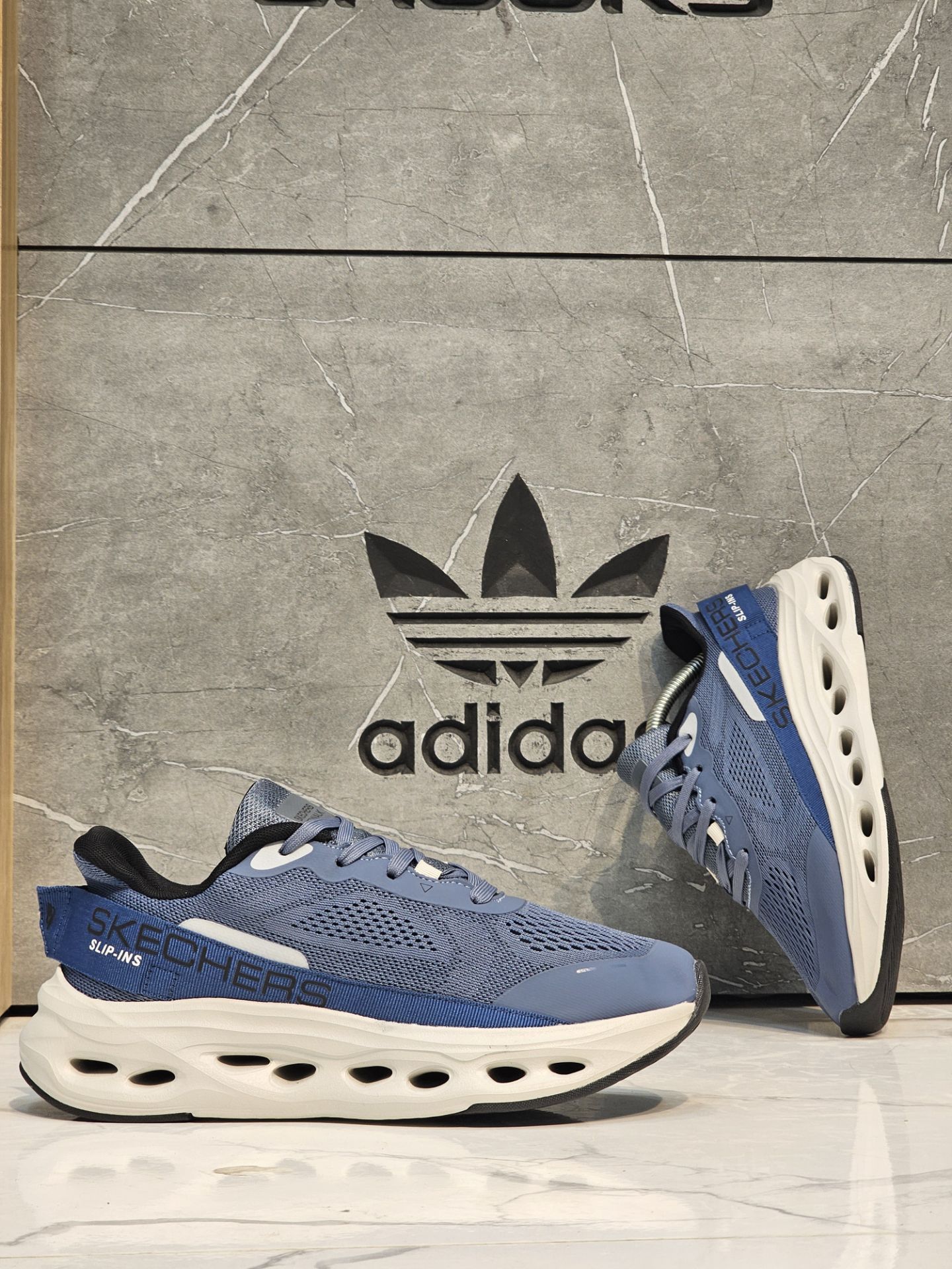 کتونی اسکیچرز اسلیپ/Skechers Slip Ins/سایز۴۰ الی ۴۵/ ساخت ویتنام/ضمانت کالا/فروش تک و عمده