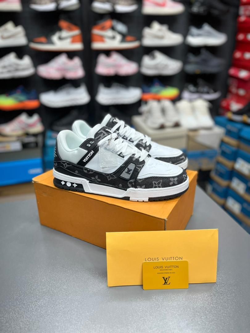 کتونی لویی ویتون ال‌وی ترینر لو مسترکوالیتی/سایز ۴۰ الی ۴۵/ ساخت ویتنام/Louis Vuitton LV Trainer Low/ضمانت کالا/فروش تک و عمده