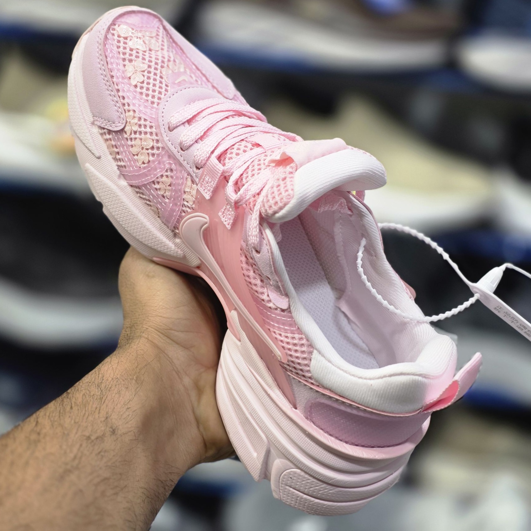 کتونی ویتنامی زنانه نایک کشلون وی تو کی | وارداتی ویتنام | باجعبه Nike V2k Run سایز بندی کامل 37 تا 40