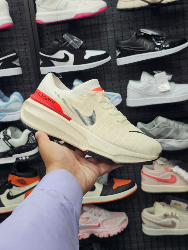 کتونی ویتنامی نایک اینوینسیبل ۳/سایز ۴۰ الی ۴۵/Nike Invincible 3/ساخت ویتنام/فروش تک و عمده