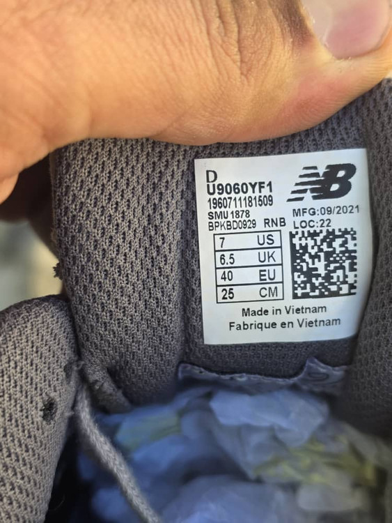کتونی مسترکوالیتی نیوبالانس ۹۰۶۰/ساخت ویتنام/سایز 40 الی 45/ Newbalance 9060/ضمانت اصالت کالا/فروش به صورت تک و عمده