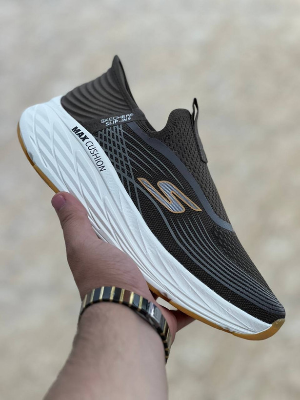 کتونی طبی مردانه اسکیچرز بدون بند/Skechers Slip Ins/سایز۴۰ الی ۴۵/ ساخت ویتنام/ضمانت کالا/فروش تک و عمده