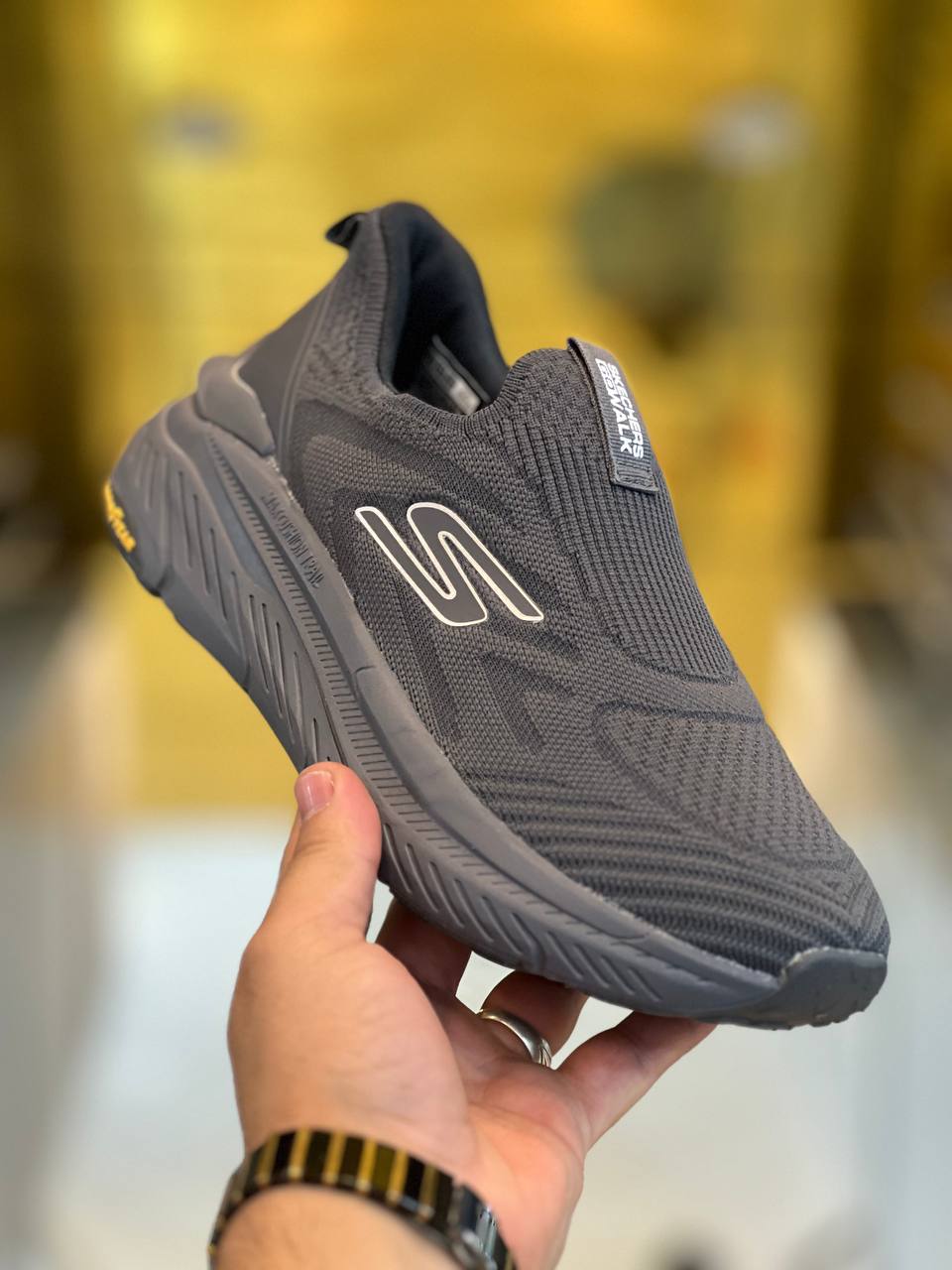 کتونی طبی مردانه اسکیچرز بدون بند/Skechers Slip Ins/سایز۴۰ الی ۴۵/ ساخت ویتنام/ضمانت کالا/فروش تک و عمده