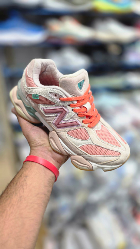 کتونی مسترکوالیتی نیوبالانس ۹۰۶۰/ساخت ویتنام/سایز 40 الی 45/ Newbalance 9060/ضمانت اصالت کالا/فروش به صورت تک و عمده