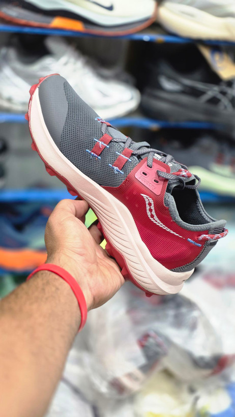کتونی رانینگ و تریل ساکونی اندورفین ریفت مسترکوالیتی/سایز ۴۰ الی ۴۵/ساخت ویتنام/Saucony Endorphin Rift/ضمانت کالا/فروش تک و عمده