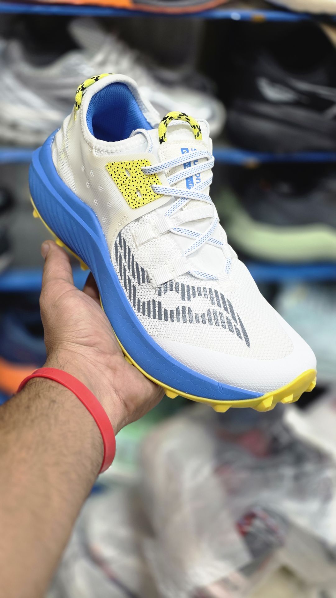 کتونی رانینگ و تریل ساکونی اندورفین ریفت مسترکوالیتی/سایز ۴۰ الی ۴۵/ساخت ویتنام/Saucony Endorphin Rift/ضمانت کالا/فروش تک و عمده