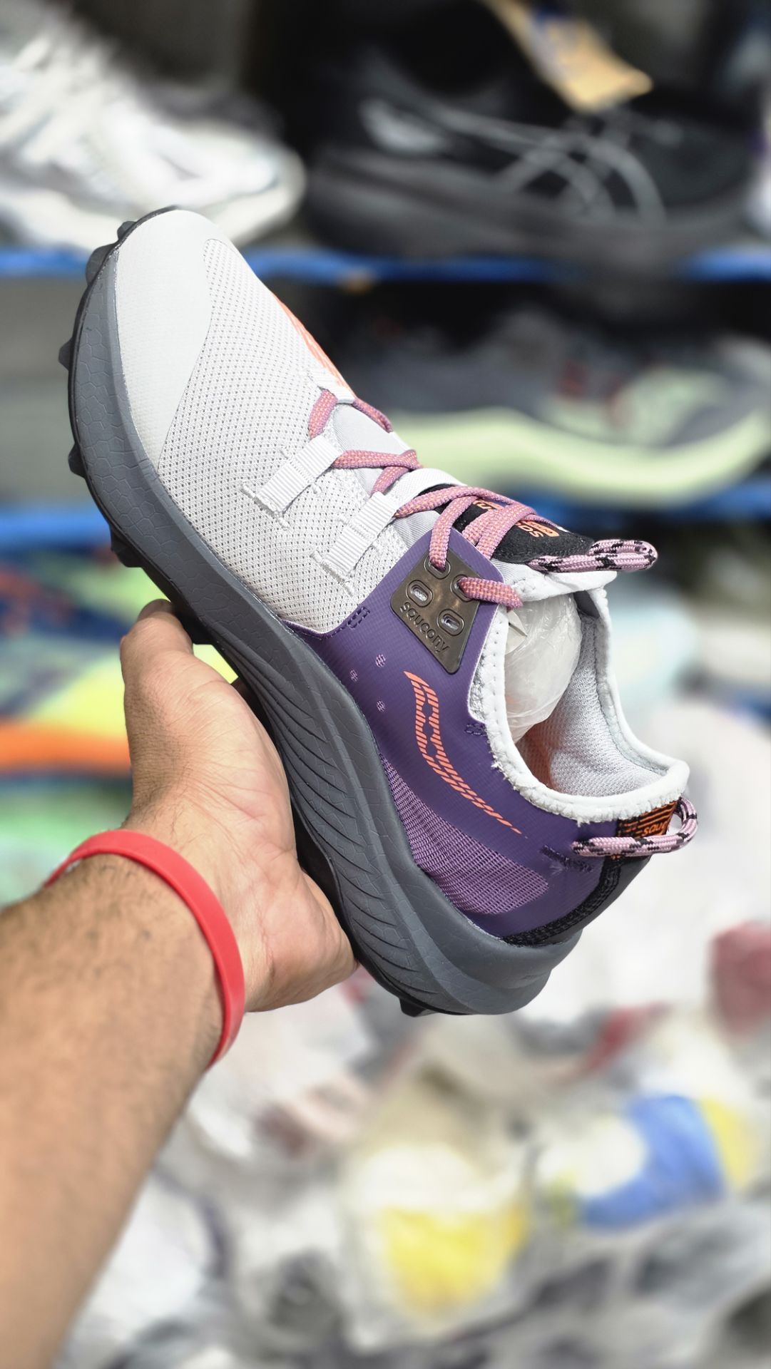 کتونی رانینگ و تریل ساکونی اندورفین ریفت مسترکوالیتی/سایز ۴۰ الی ۴۵/ساخت ویتنام/Saucony Endorphin Rift/ضمانت کالا/فروش تک و عمده