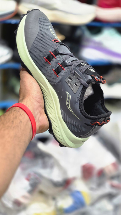 کتونی رانینگ و تریل ساکونی اندورفین ریفت مسترکوالیتی/سایز ۴۰ الی ۴۵/ساخت ویتنام/Saucony Endorphin Rift/ضمانت کالا/فروش تک و عمده