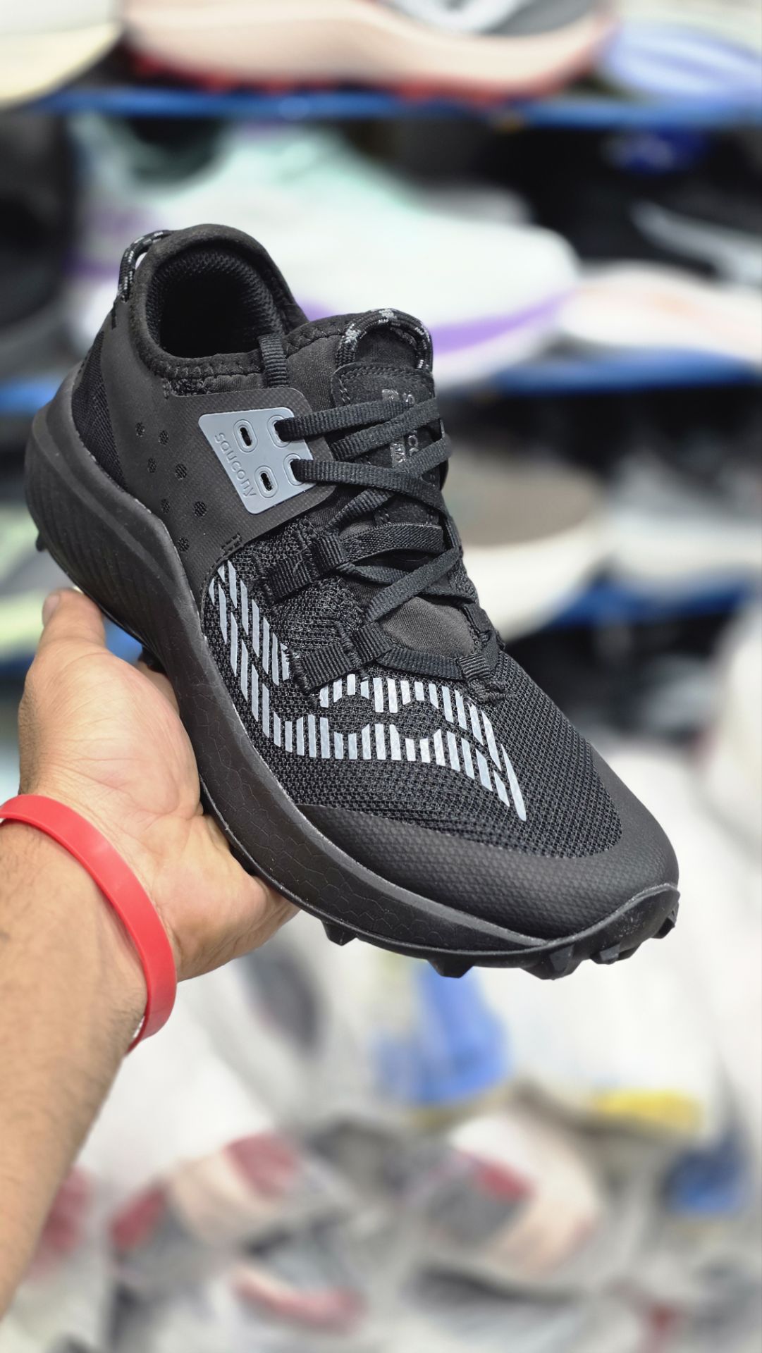 کتونی رانینگ و تریل ساکونی اندورفین ریفت مسترکوالیتی/سایز ۴۰ الی ۴۵/ساخت ویتنام/Saucony Endorphin Rift/ضمانت کالا/فروش تک و عمده