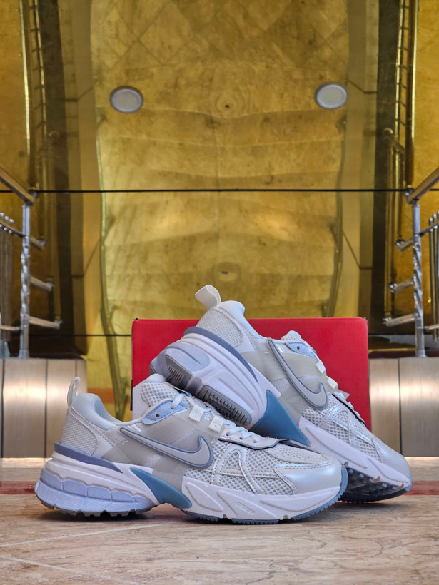 کتونی نایک وی تو کی/سایز ۳۷ الی ۴۵/ساخت ویتنام/Nike V2k Run/ضمانت کالا/فروش تک و عمده
