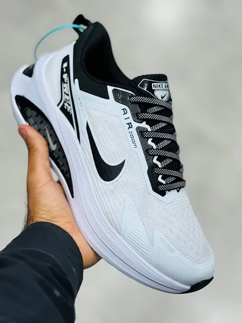 کتونی رانینگ نایک ایر زوم وینفلو 2 مسترکوالیتی/ سایز ۴۰ الی ۴۵/ساخت ویتنام/Nike Air Zoom Winflo 2 Vietnam/جعبه بارکد دار/ ضمانت کالا/فروش تک و عمده