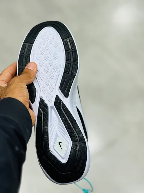 کتونی رانینگ نایک ایر زوم وینفلو 2 مسترکوالیتی/ سایز ۴۰ الی ۴۵/ساخت ویتنام/Nike Air Zoom Winflo 2 Vietnam/جعبه بارکد دار/ ضمانت کالا/فروش تک و عمده