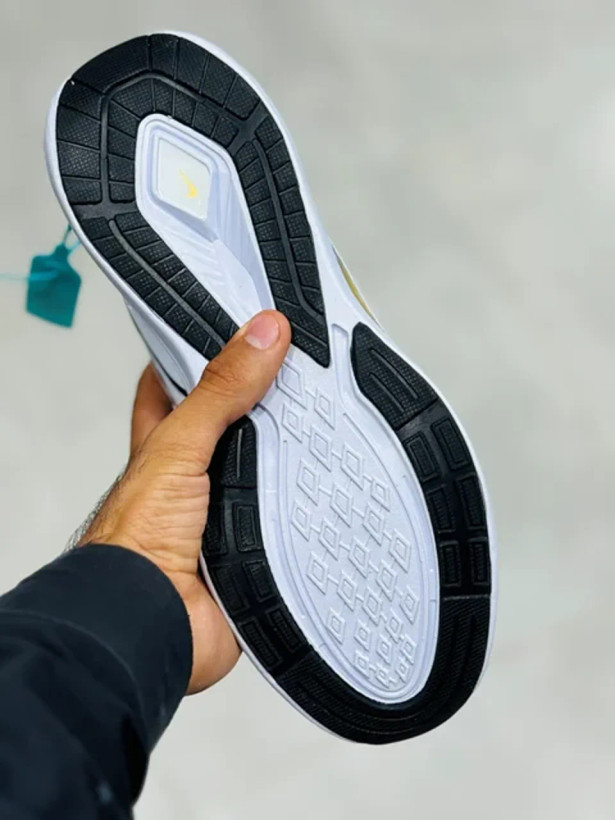 کتونی رانینگ نایک ایر زوم وینفلو 2 مسترکوالیتی/ سایز ۴۰ الی ۴۵/ساخت ویتنام/Nike Air Zoom Winflo 2 Vietnam/جعبه بارکد دار/ ضمانت کالا/فروش تک و عمده