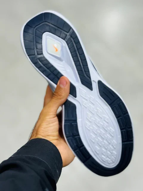 کتونی رانینگ نایک ایر زوم وینفلو 2 مسترکوالیتی/ سایز ۴۰ الی ۴۵/ساخت ویتنام/Nike Air Zoom Winflo 2 Vietnam/جعبه بارکد دار/ ضمانت کالا/فروش تک و عمده
