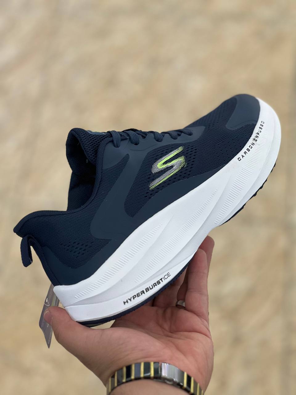 کتونی مسترکوالیتی اسکیچرز هایپربرست کربن/Skechers Men's Hyperburst Carbon/ساخت ویتنام/سایزبندی ۴۰ الی ۴۵/ضمانت کالا/فروش به صورت تک و عمده