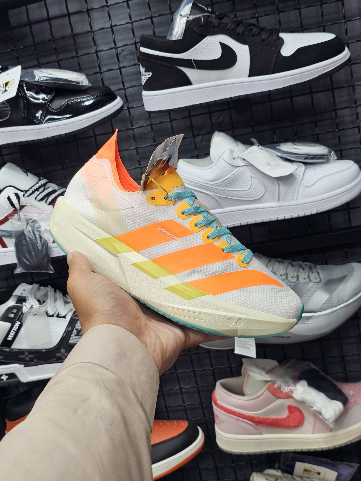کتونی زنانه آدیداس آدیزرو پرو 4 مسترکوالیتی/سایز ۳۷ الی ۴۰/ساخت ویتنام/Adidas Adizero Pro 4/ضمانت کالا/فروش تک و عمده