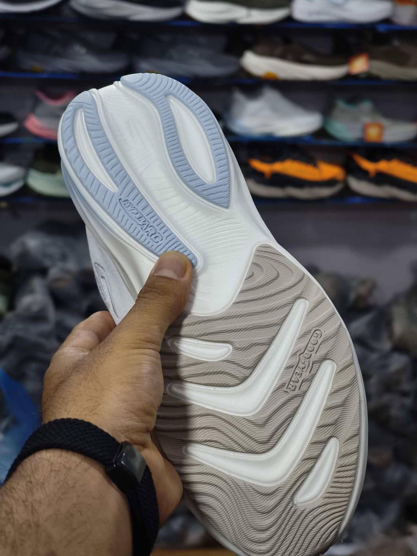 کتونی مسترکوالیتی اسکیچرز هایپربرست کربن/Skechers Hyperburst Carbon/ساخت ویتنام/سایزبندی 37 الی 4۰/ضمانت کالا/فروش به صورت تک و عمده