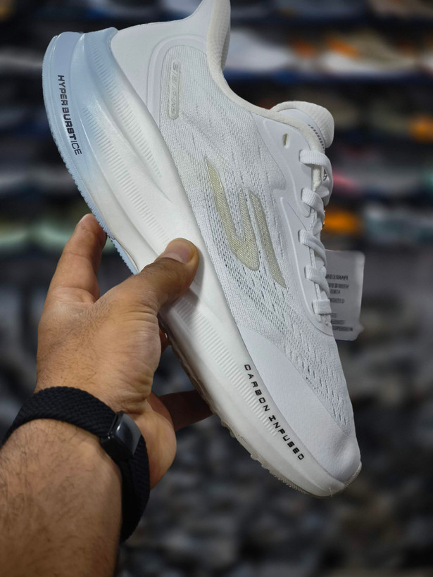 کتونی مسترکوالیتی اسکیچرز هایپربرست کربن/Skechers Hyperburst Carbon/ساخت ویتنام/سایزبندی 37 الی 4۰/ضمانت کالا/فروش به صورت تک و عمده