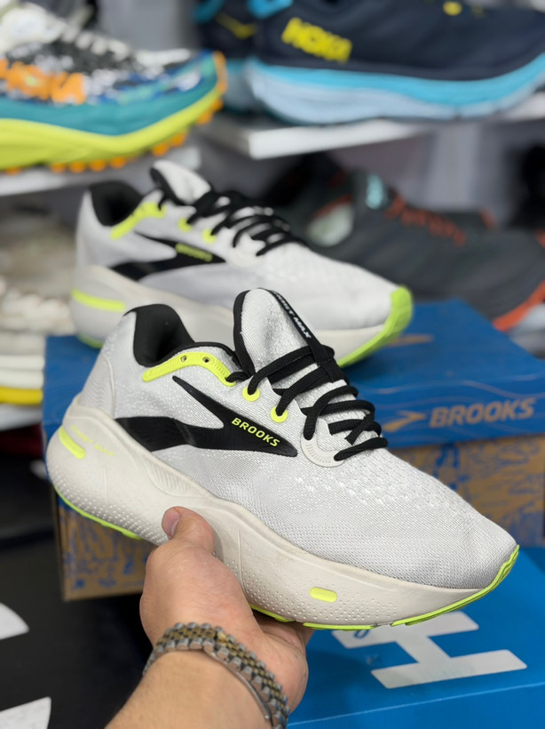 کتونی بروکس گاست مکس مسترکوالیتی/سایز ۳۶ الی ۴۵/ساخت ویتنام/Brooks Ghost Max/ضمانت کالا/فروش تک و عمده