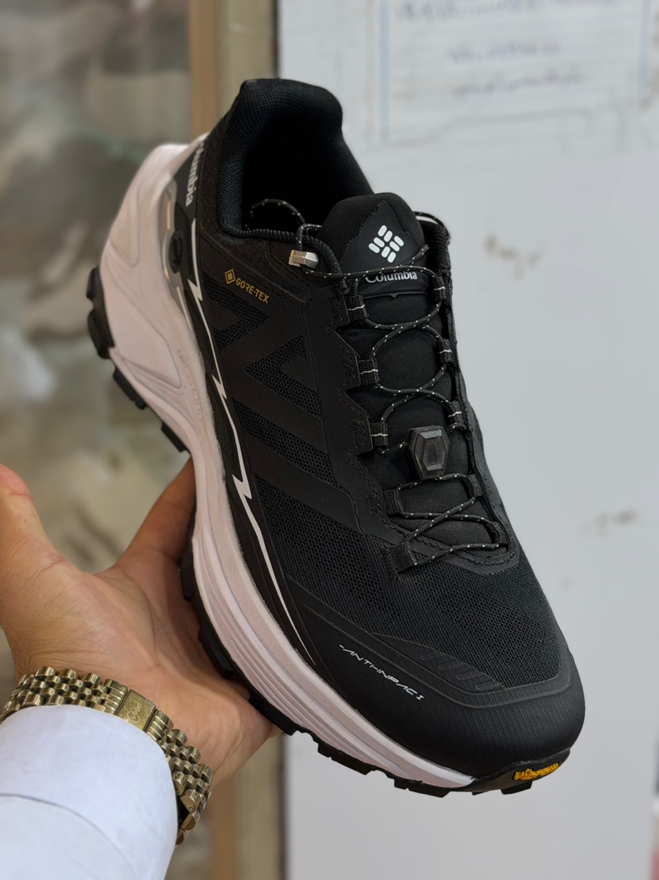 کتونی طبیعت‌گردی کلمبیا ضدآب مسترکوالیتی/ساخت ویتنام/سایز ۴۰ الی ۴۵/Columbia OutDry Waterproof Hiking Shoes/ضمانت کالا/فروش تک و عمده