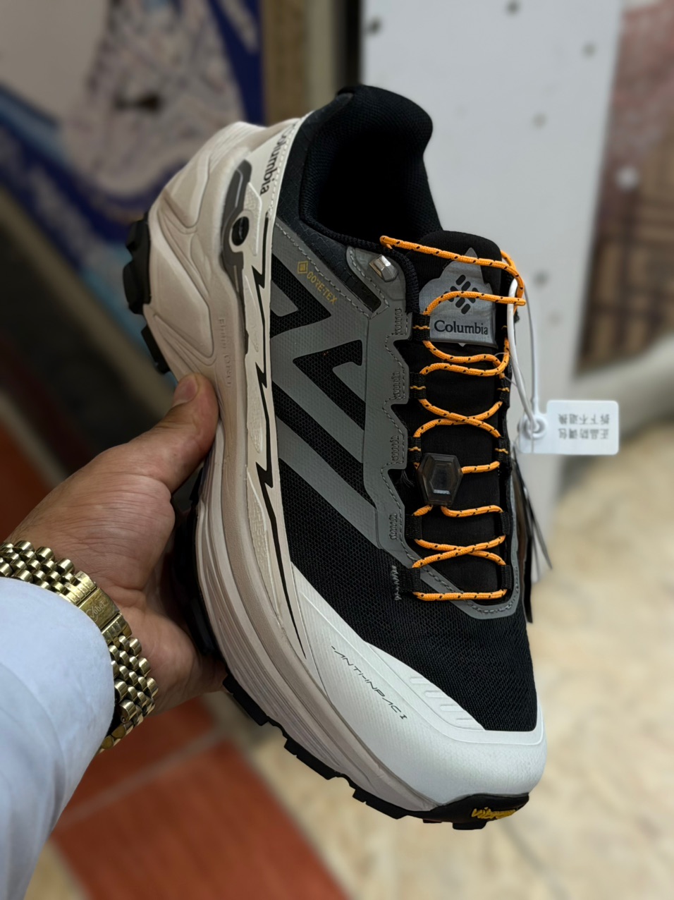 کتونی طبیعت‌گردی کلمبیا ضدآب مسترکوالیتی/ساخت ویتنام/سایز ۴۰ الی ۴۵/Columbia OutDry Waterproof Hiking Shoes/ضمانت کالا/فروش تک و عمده