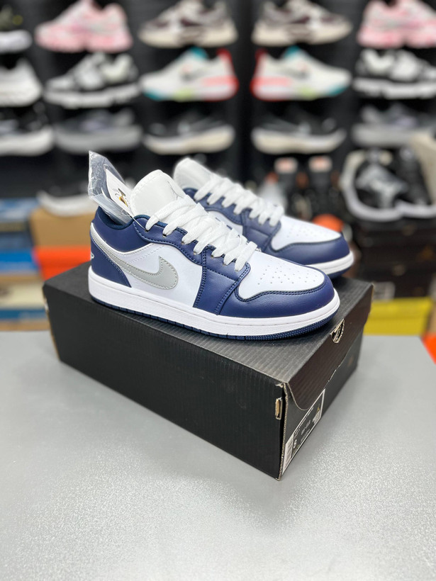 کتونی نایک ایر جردن 1 مسترکوالیتی/سایز ۴۰ الی ۴۵/ساخت ویتنام/Nike Air Jordan ۱/ضمانت کالا/فروش تک و عمده