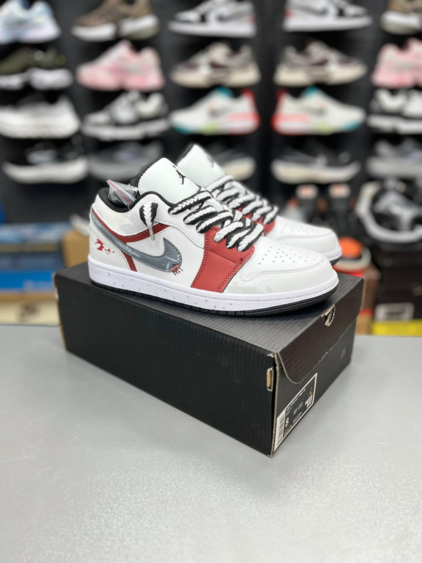 کتونی نایک ایر جردن 1 مسترکوالیتی/سایز ۴۰ الی ۴۵/ساخت ویتنام/Nike Air Jordan ۱/ضمانت کالا/فروش تک و عمده