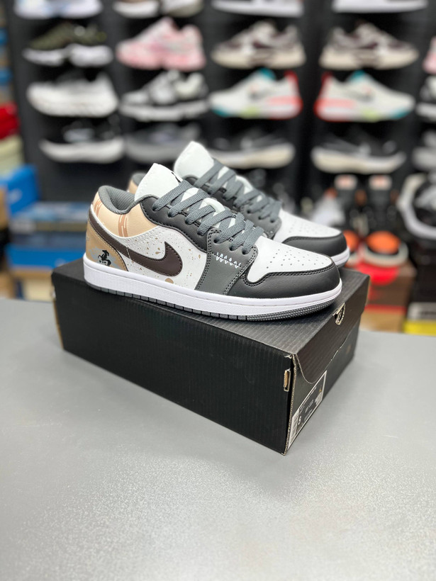 کتونی نایک ایر جردن 1 مسترکوالیتی/سایز ۴۰ الی ۴۵/ساخت ویتنام/Nike Air Jordan ۱/ضمانت کالا/فروش تک و عمده
