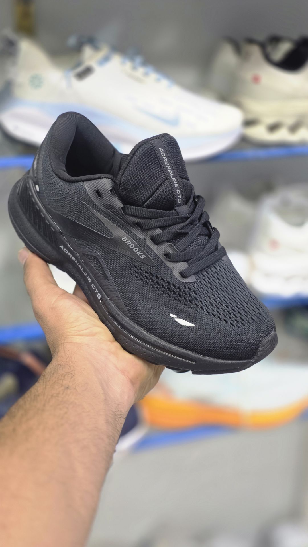 کتونی رانینگ بروکس آدرنالین GTS مسترکوالیتی/سایز 36 الی 40/ساخت ویتنام/Brooks Adrenaline GTS/ضمانت کالا/فروش تک و عمده