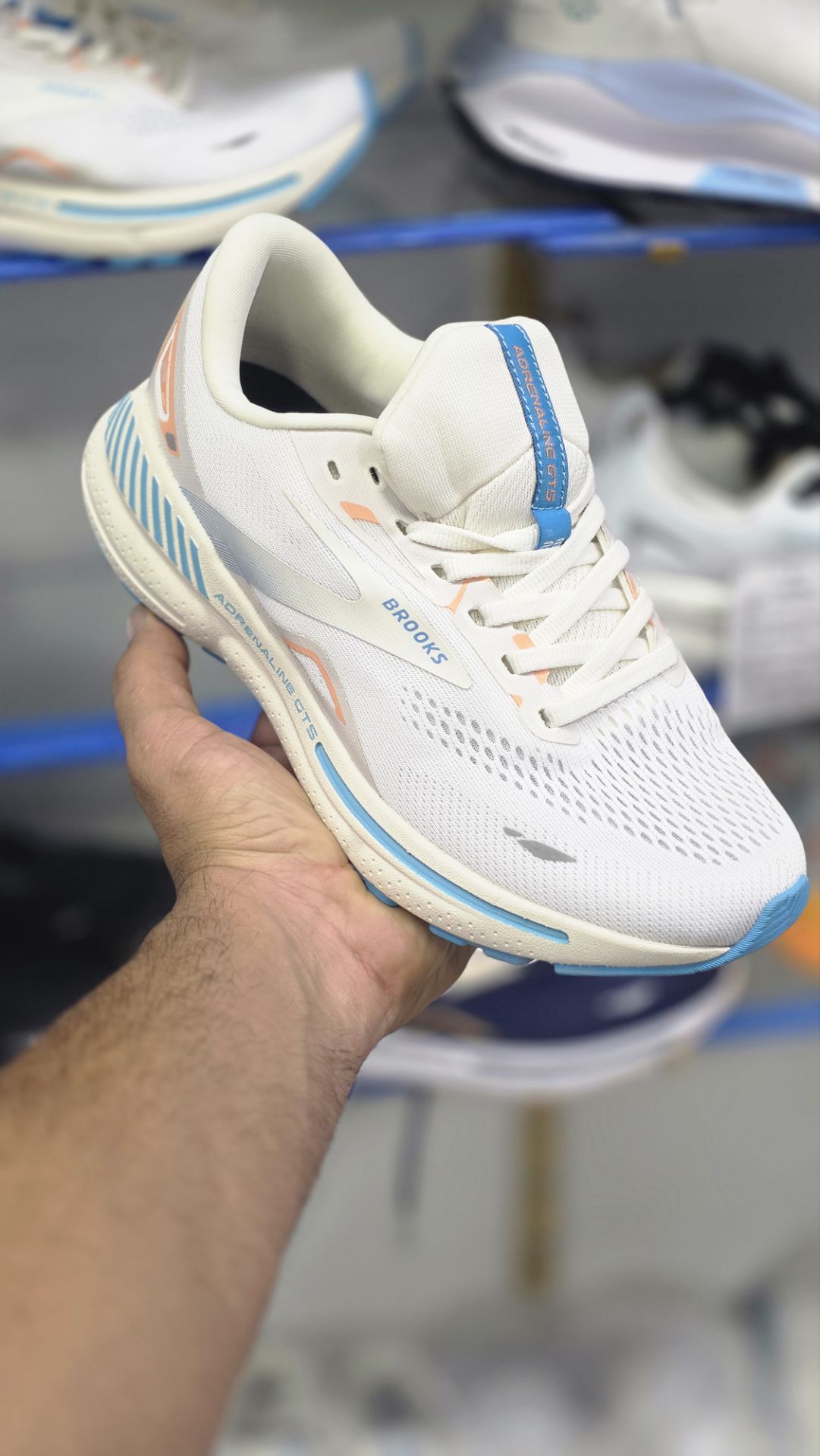 کتونی رانینگ بروکس آدرنالین GTS مسترکوالیتی/سایز 36 الی 40/ساخت ویتنام/Brooks Adrenaline GTS/ضمانت کالا/فروش تک و عمده