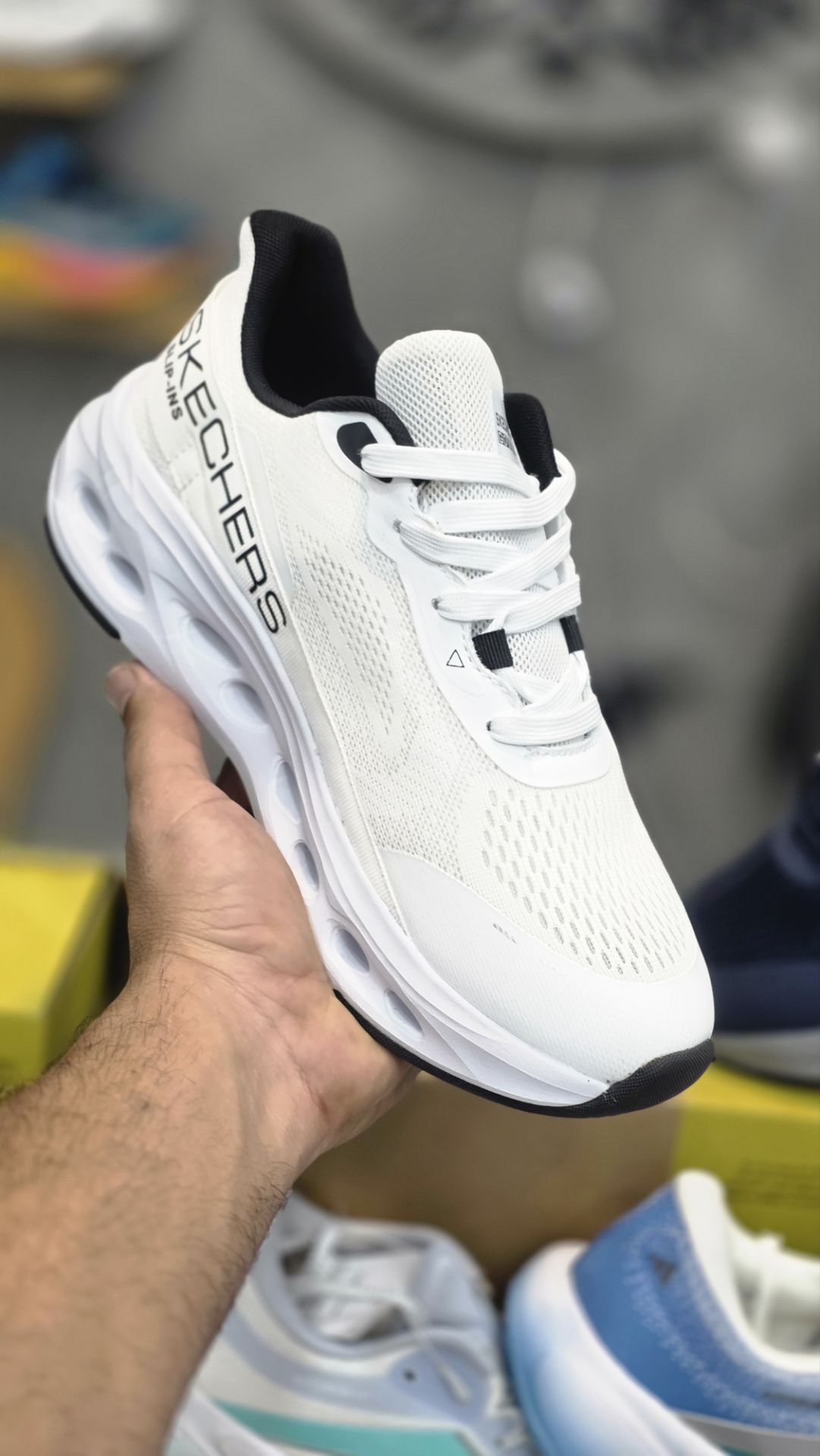 کتونی اسکیچرز اسلیپ/Skechers Slip Ins/سایز۴۰ الی ۴۵/ ساخت ویتنام/ضمانت کالا/فروش تک و عمده