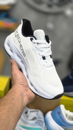 کتونی اسکیچرز اسلیپ/Skechers Slip Ins/سایز۴۰ الی ۴۵/ ساخت ویتنام/ضمانت کالا/فروش تک و عمده
