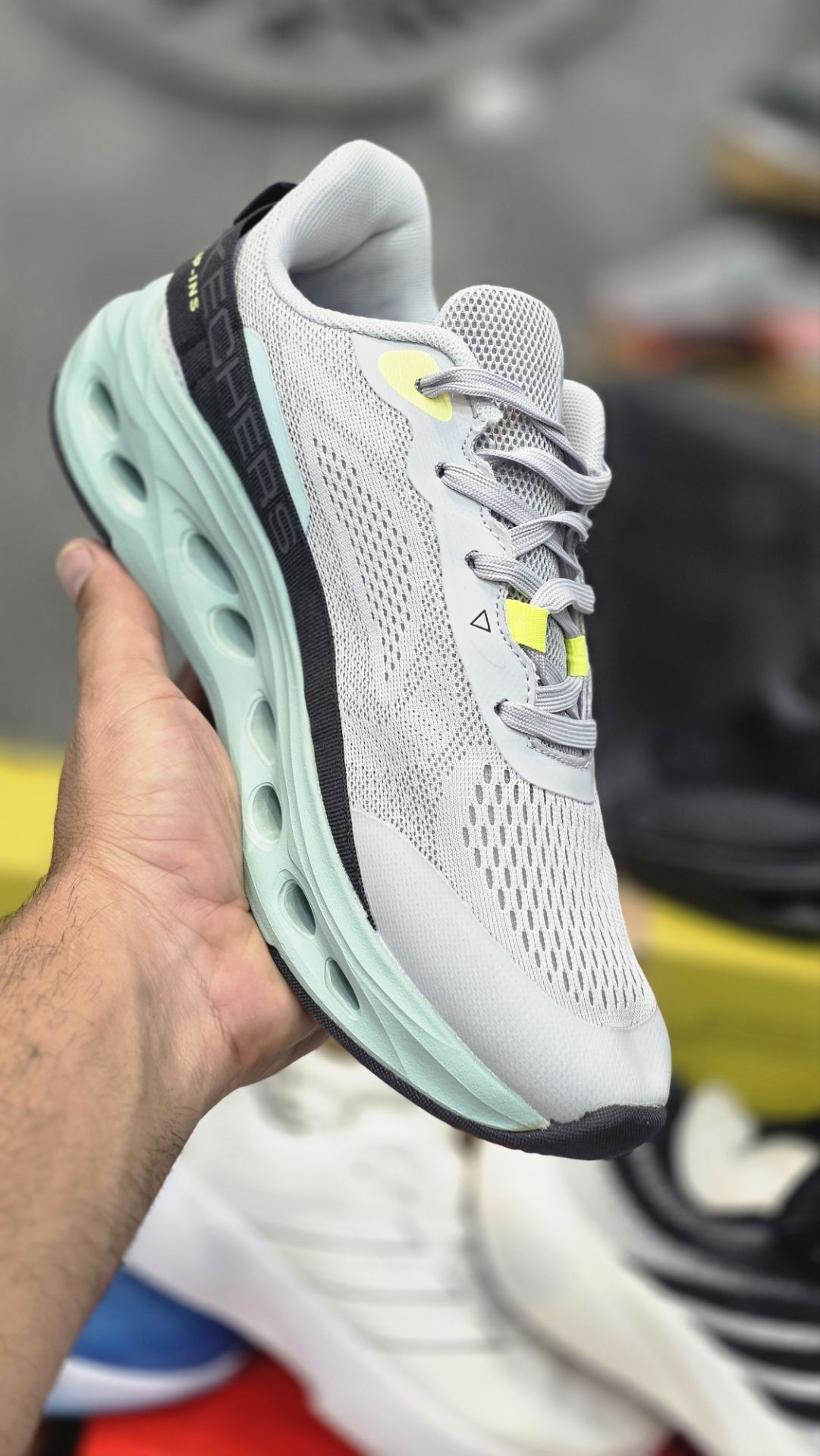 کتونی اسکیچرز اسلیپ/Skechers Slip Ins/سایز۴۰ الی ۴۵/ ساخت ویتنام/ضمانت کالا/فروش تک و عمده