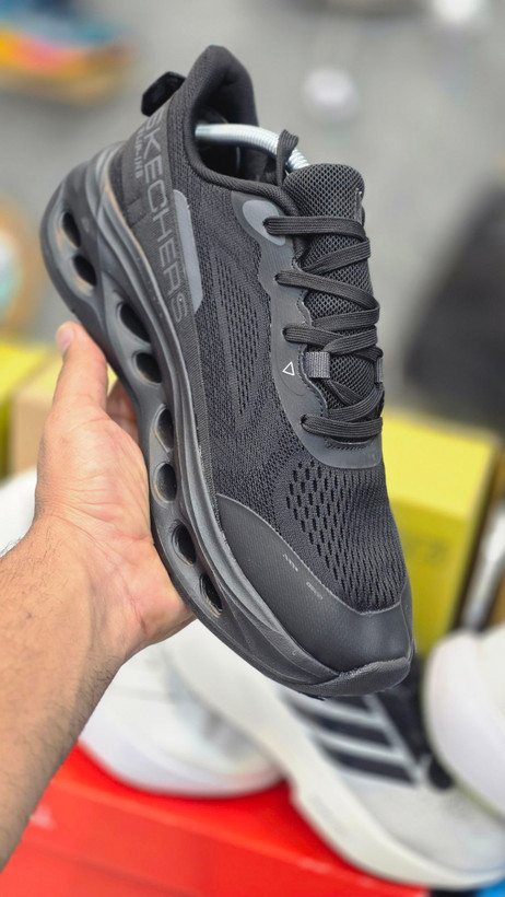 کتونی اسکیچرز اسلیپ/Skechers Slip Ins/سایز۴۰ الی ۴۵/ ساخت ویتنام/ضمانت کالا/فروش تک و عمده